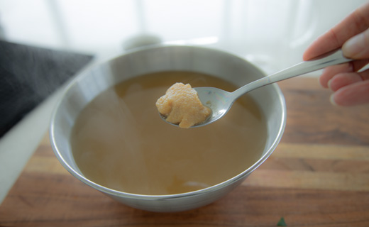 Heal your skin with mineral broth